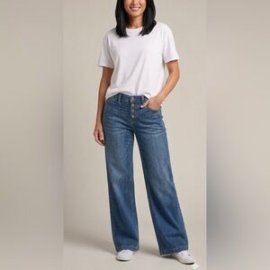 Cleo Petite Haylie Wide Leg Jeans 4-Button Fly Med. Wash Size 12 - 29.5” Inseam
